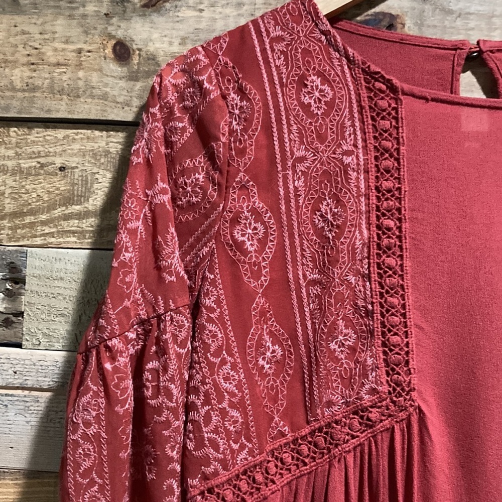 TAYLOR & SAGE Lace Boho Gauze Top S. B - Picture 3 of 9